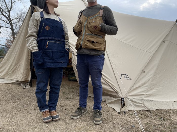 grn outdoor の キャンプベスト【TEBURA VEST21】【HIASOBI CAMPER VEST】が人気でおすすめ。夫婦で
