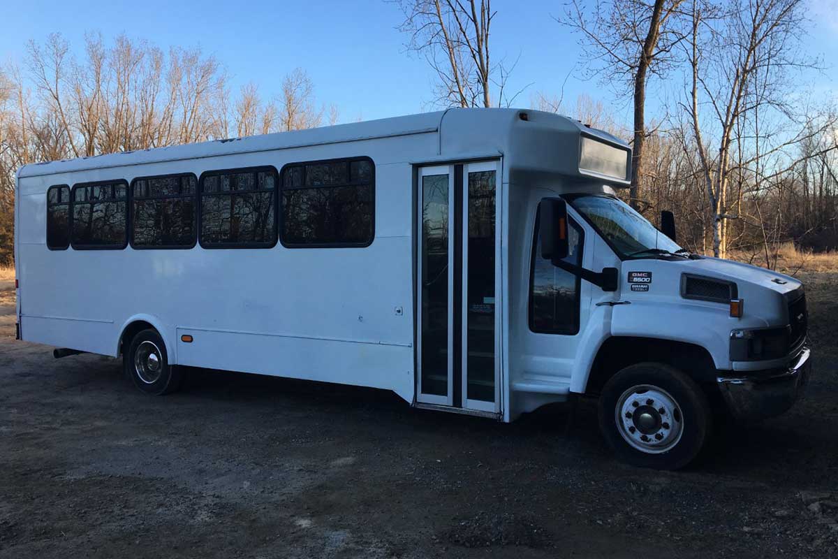 Limo B MN Party Bus