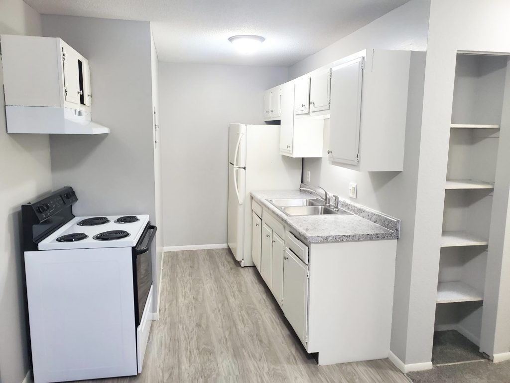 10 Pointe Apartments Live Smoke Free