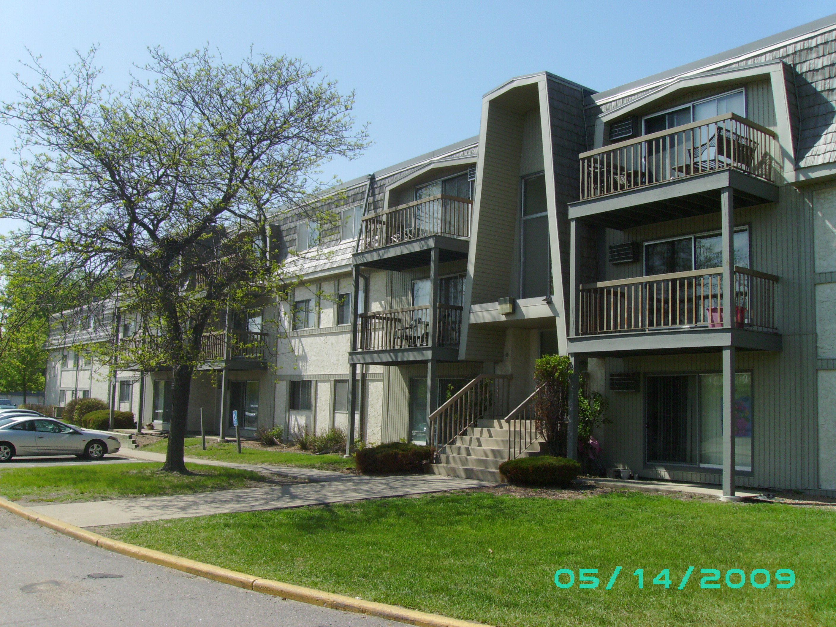 Fox Ridge Estates Live Smoke Free