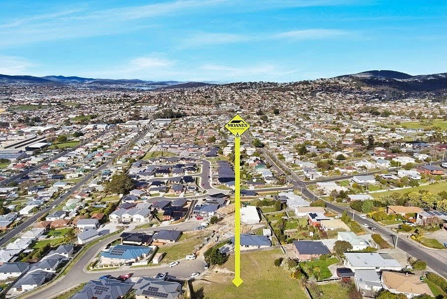 6 Batten Court Moane's Real Estate