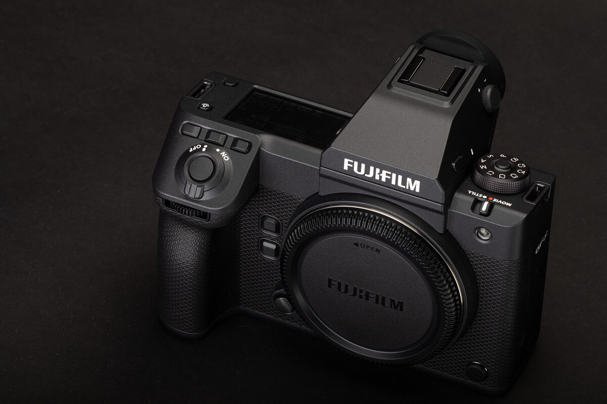 Представлена Fujifilm GFX100II 102Мп беззеркалка за 7500