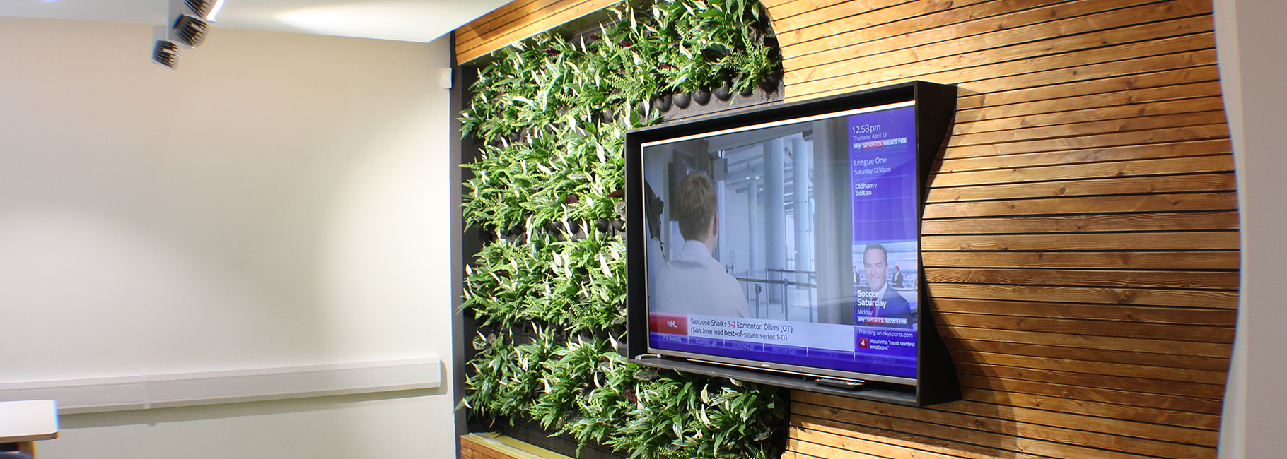 Living wall installation at Office in Manchester Mobilane