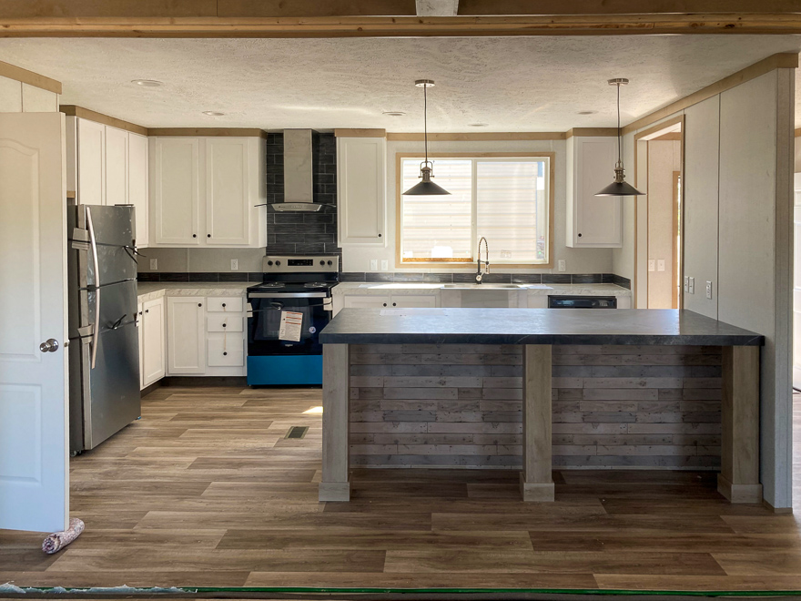Campton 28.0 X 60.0 1600 sqft Mobile Home Factory Expo Home Centers