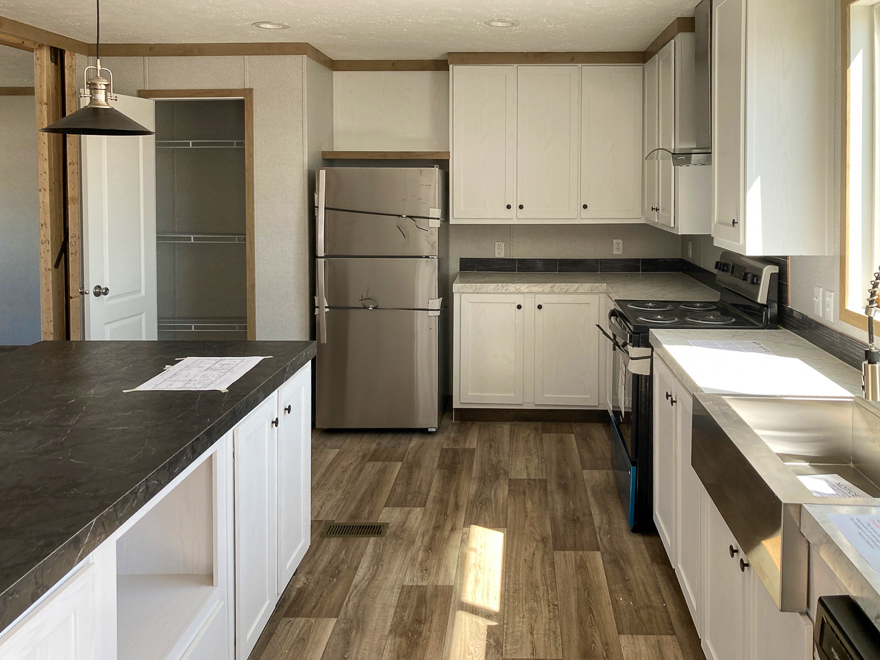 Campton 28.0 X 60.0 1600 sqft Mobile Home Factory Expo Home Centers