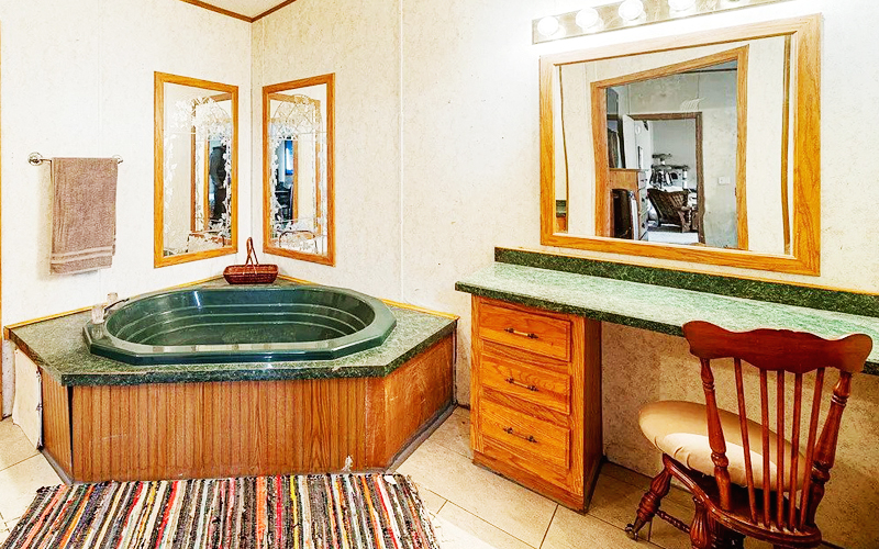 25 Mobile Home Bathroom Decorating Ideas