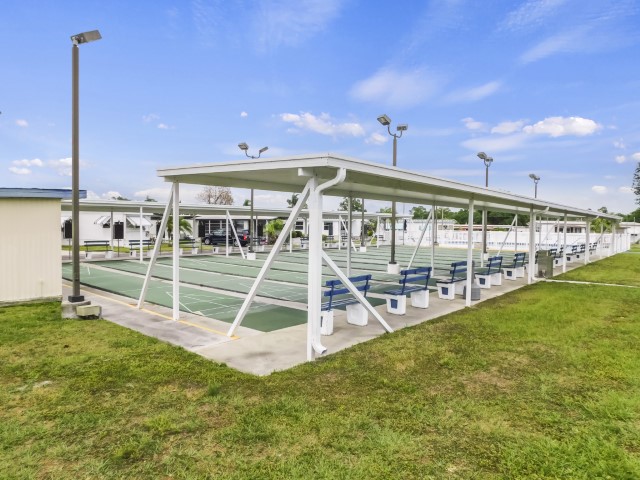 Beacon Hill Colony Mobile / Mfg Homes for Sale in Lakeland FL