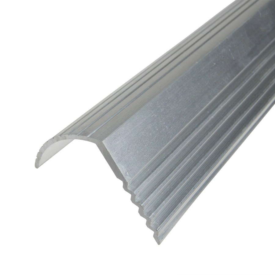 Columbia Aluminum Products 1.125in x 36in Silver Stair Edging at