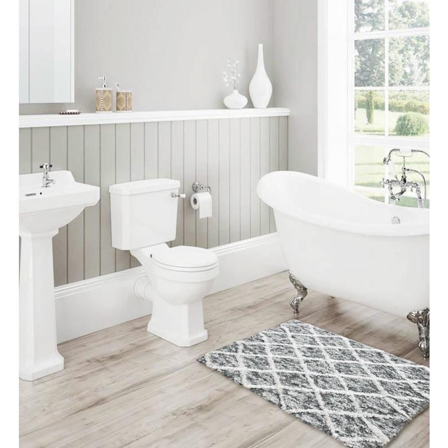 RT Designers Collection Lush Diamond Jacquard Bath Mat 24in x 36in