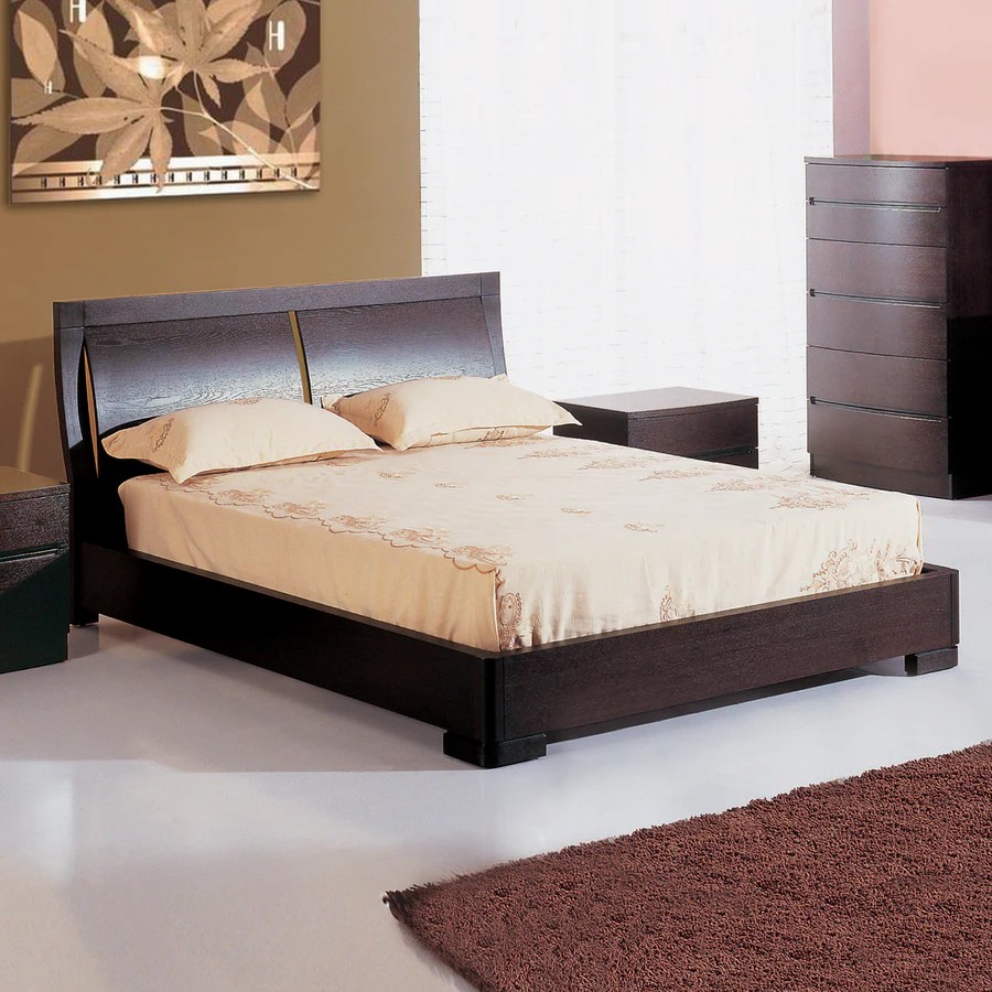 Beverly Hills Furniture Maya Espresso Queen Platform Bed at
