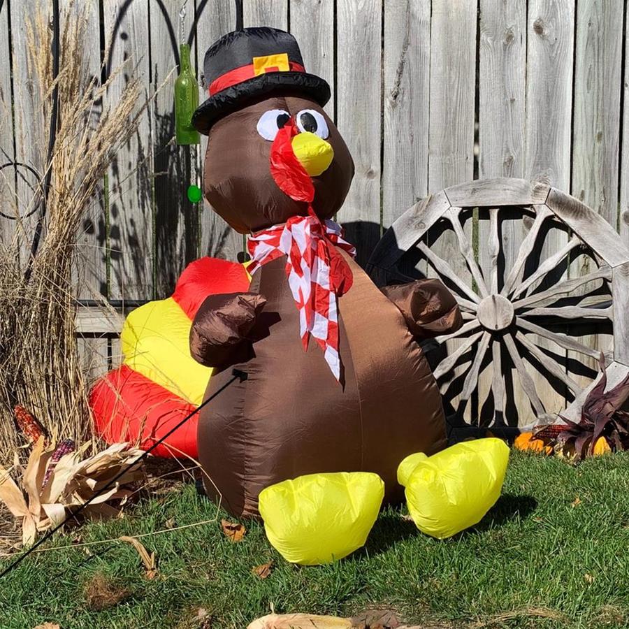Sunnydaze Decor Mr. Gobbles Outdoor Inflatable 792 Decoration in the