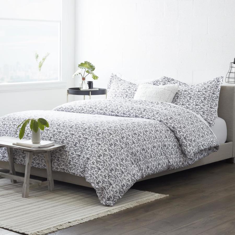 Ienjoy Home Home 2Piece Navy Twin/Twin XL Duvet Cover Set in the