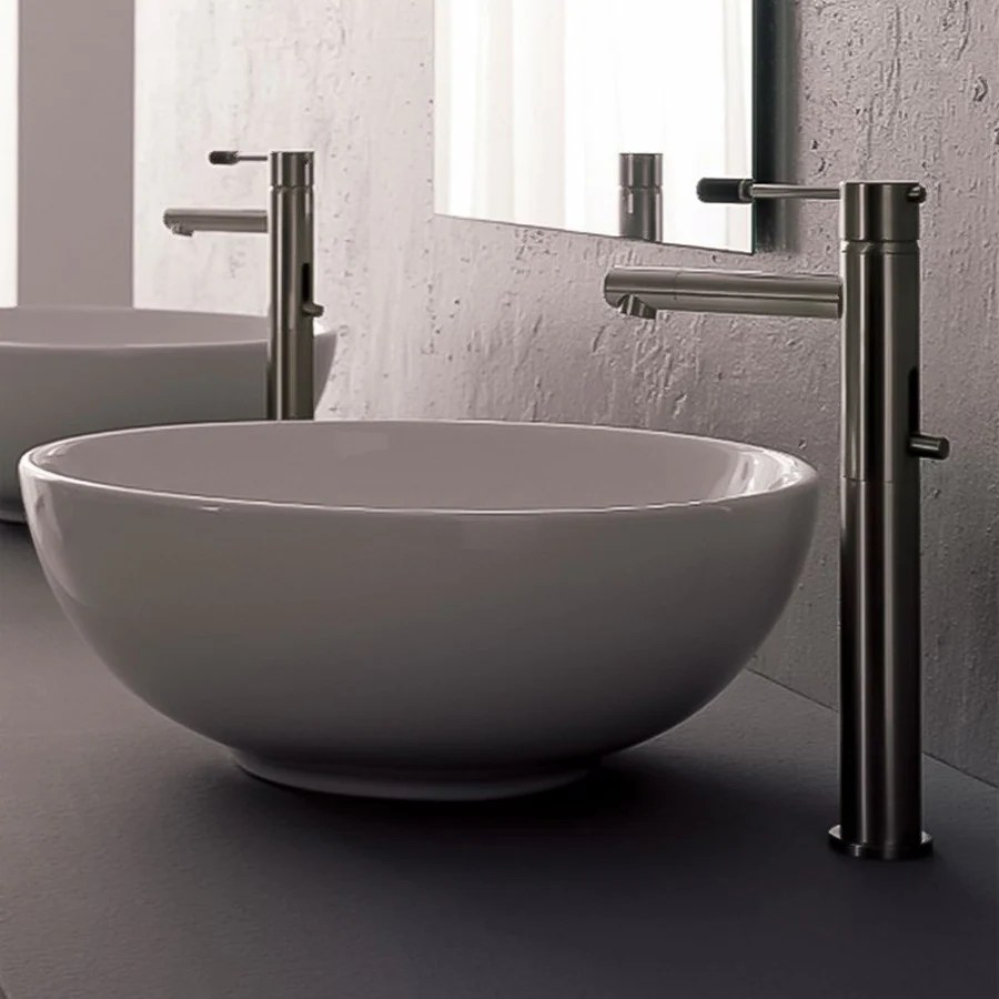 Nameeks Scarabeo White Vessel Round Bathroom Sink at