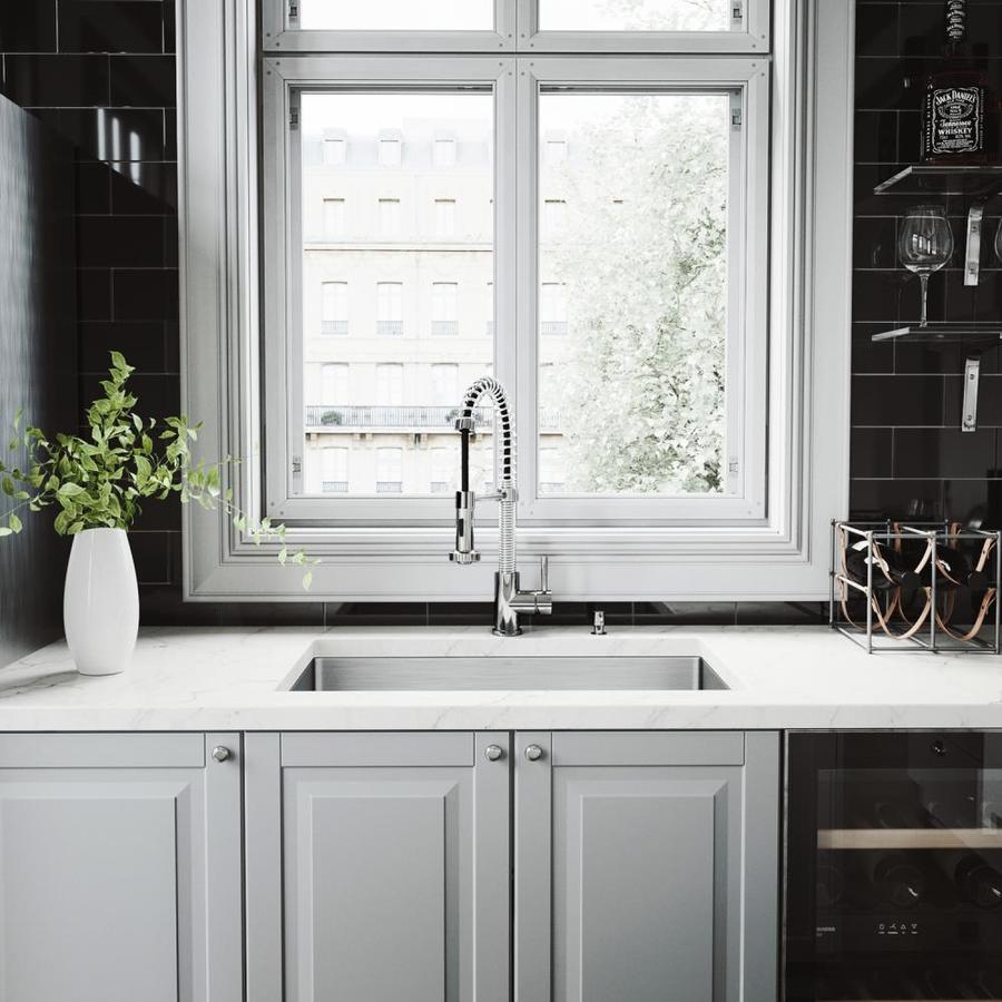 VIGO Mercer 30in x 19in Stainless Steel/Chrome SingleBasin