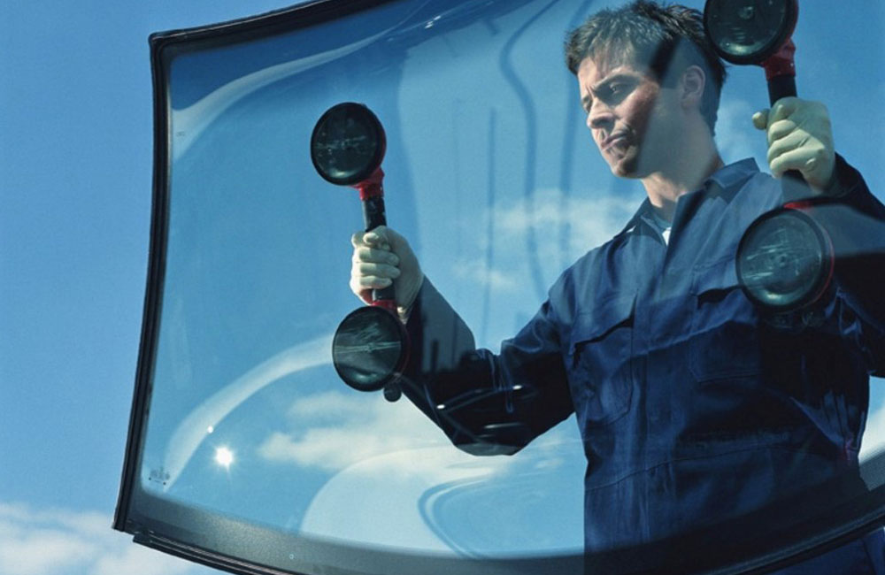 The Secret of a Windshield’s Strength & Safety Mobile Windshields