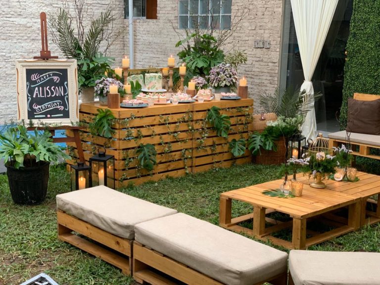 Mobiliario Rustico Alquiler de muebles para eventos Mobiliario