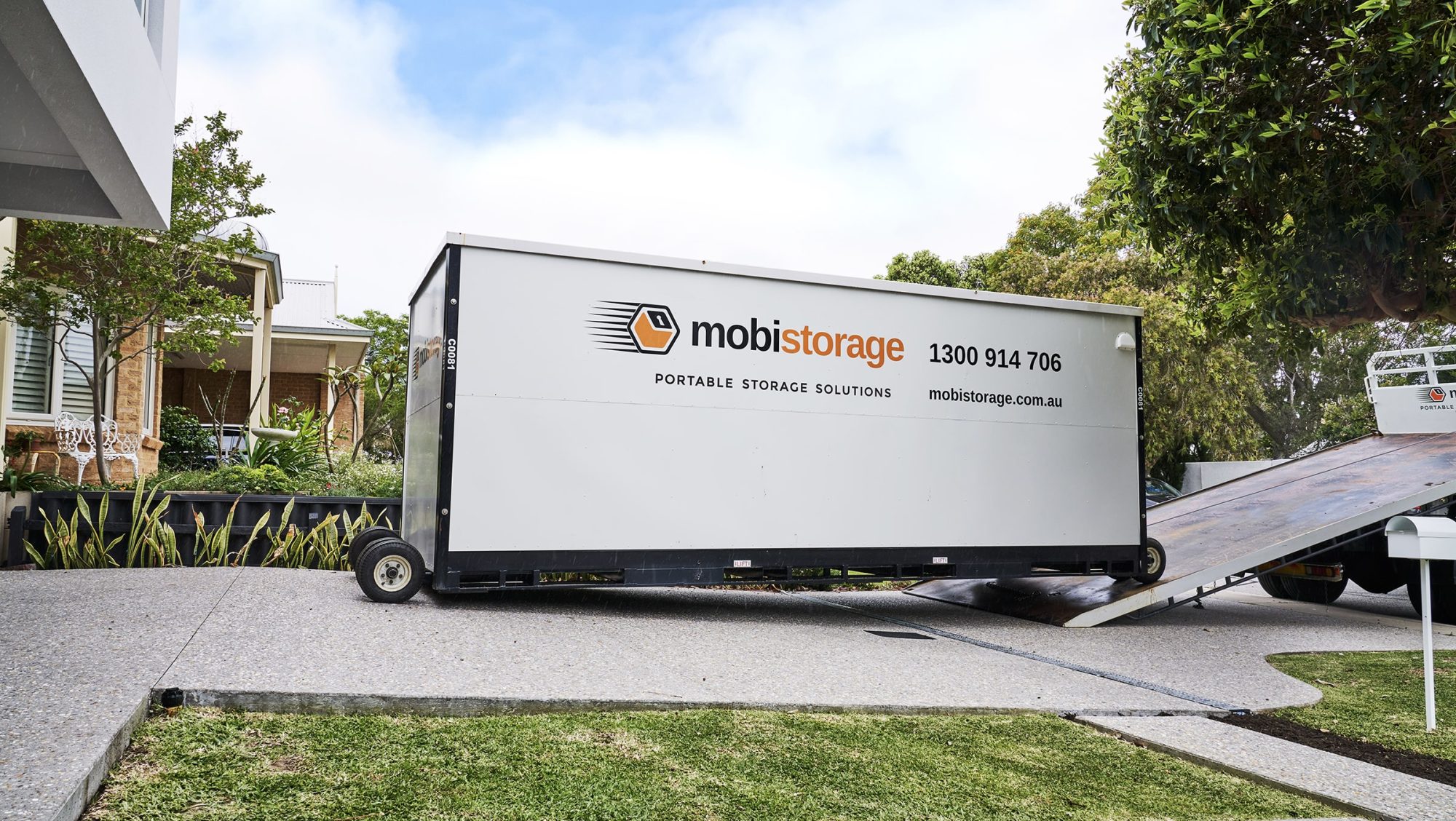 Securely Storing Your Valuable Items at Storage Perth Mobistorage
