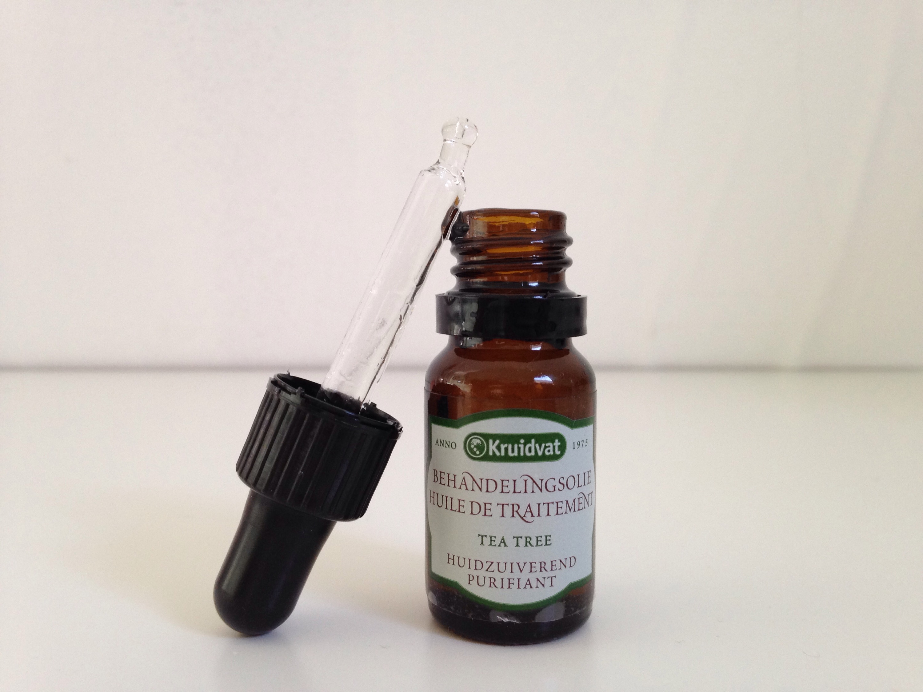 Review; Kruidvat Behandelingsolie (Tea Tree). | Mode E Vita