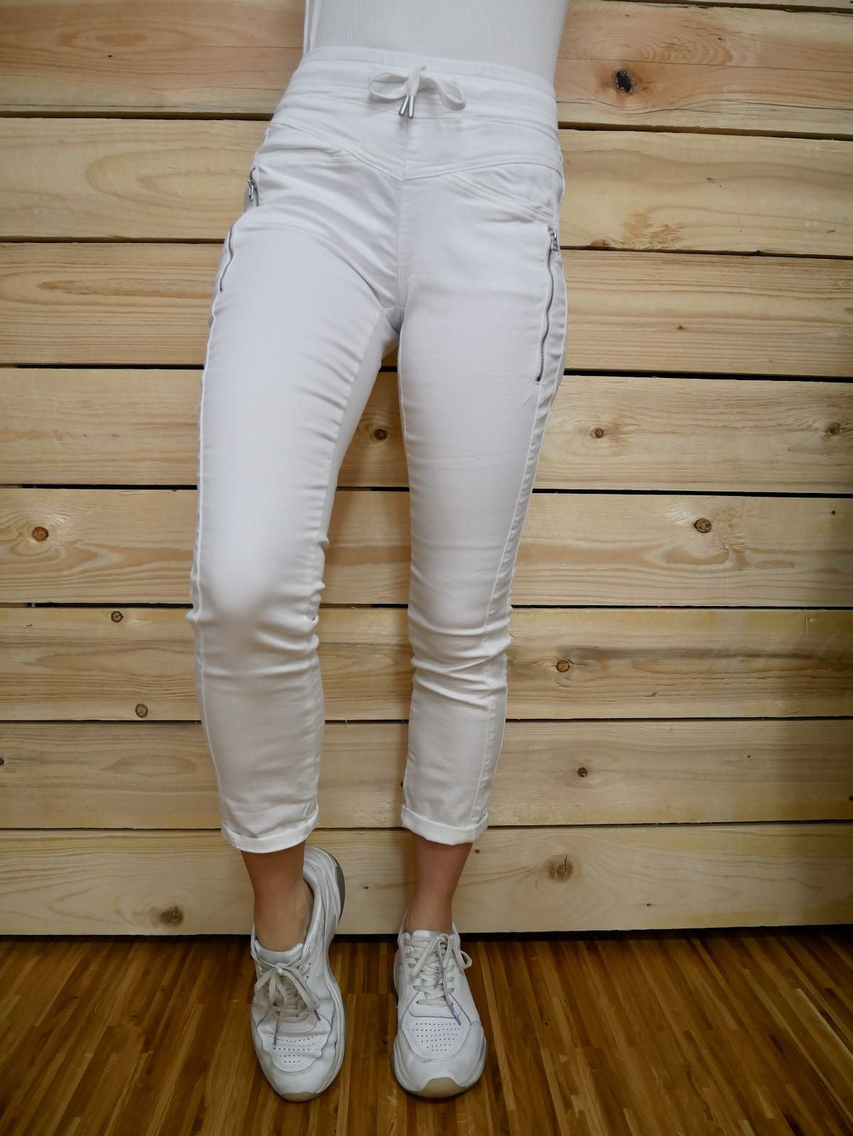 Red Button Jeans Tessy Jog weiss Modehaus Rieker Süßen, Kreis