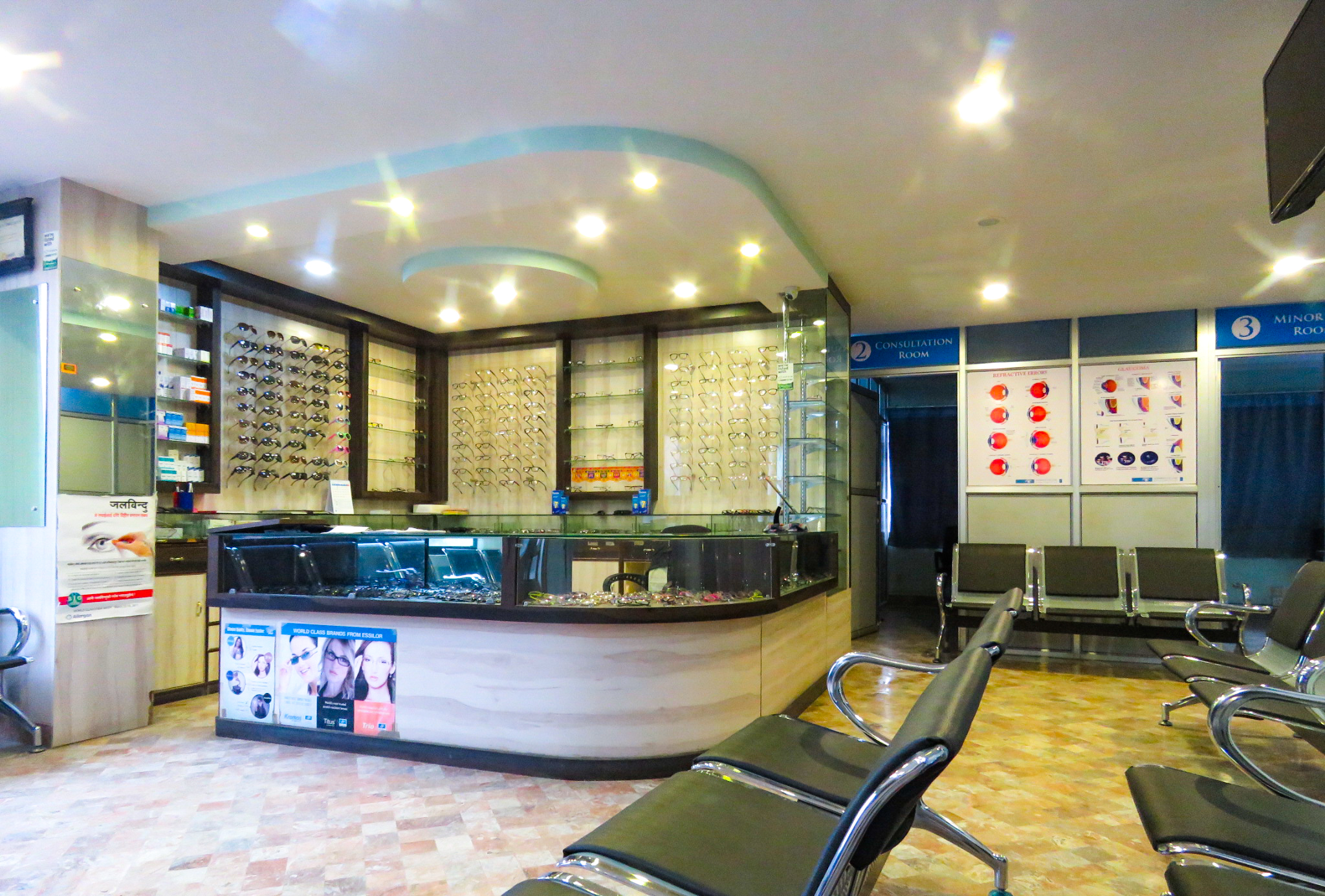 Branded Spectacles and Contact Lens Model Eye Center
