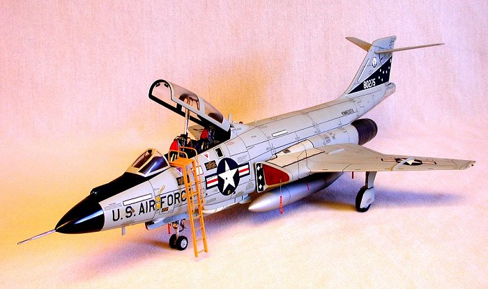 F 101 Voodoo Model Kit