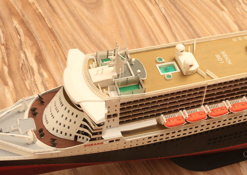 Model cruise ship Queen Mary II from Revell kit Model
