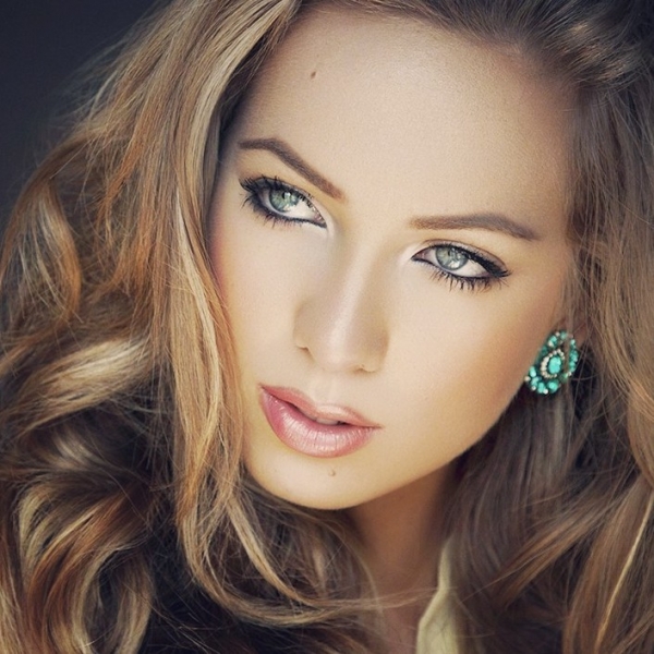 Las Vegas Modeling Agency Sizzles off the Strip Model Machine