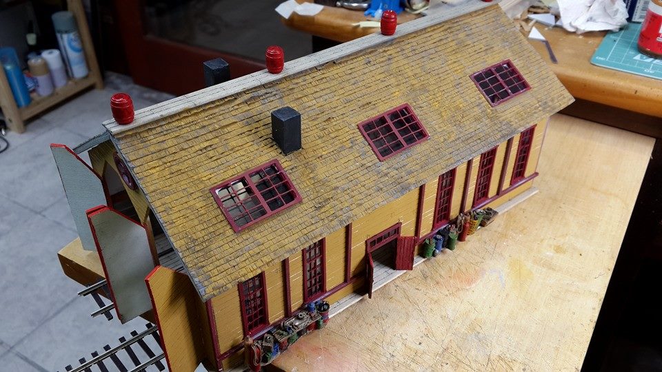 Brian's engine house Model railroad layouts plansModel railroad