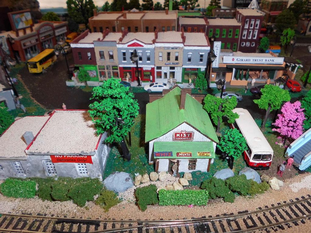 Atlas track Jim's HO railroad story Model railroad layouts