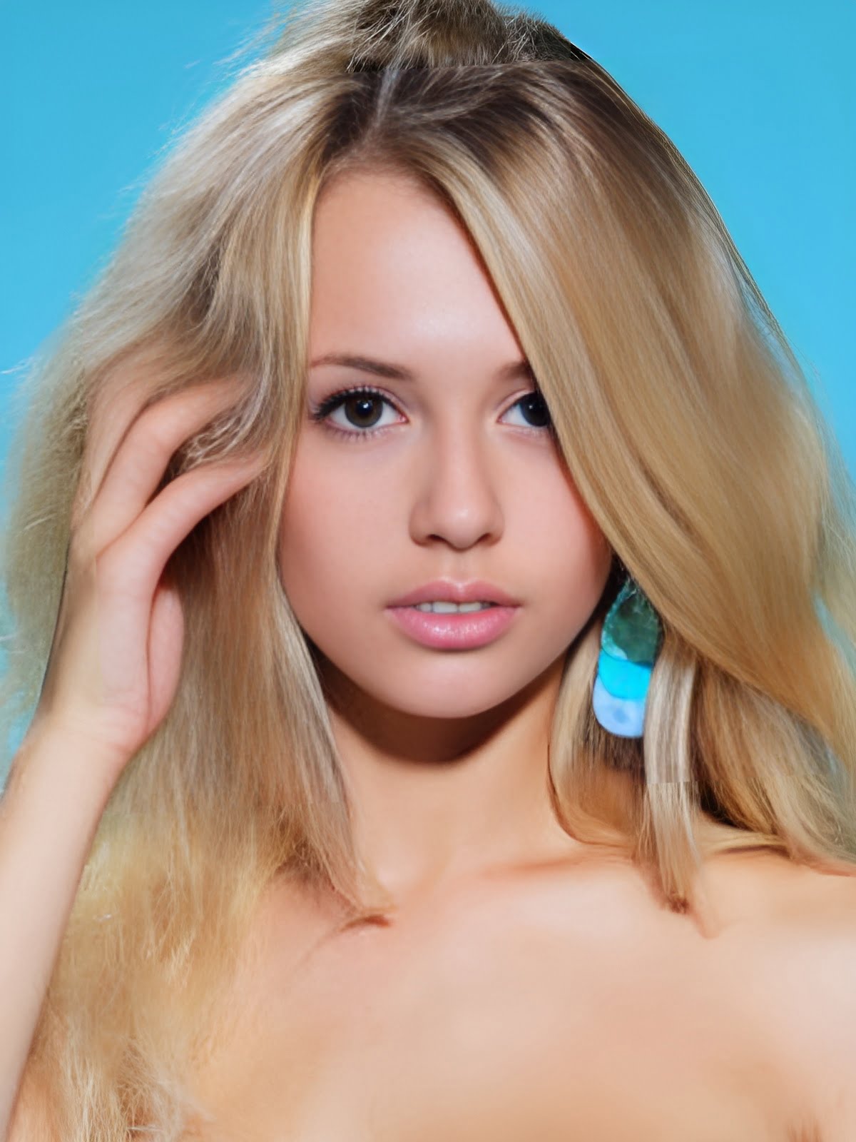 Jennifer Mackay (Model) Age, Height, Weight, Wiki, Biography, Photos