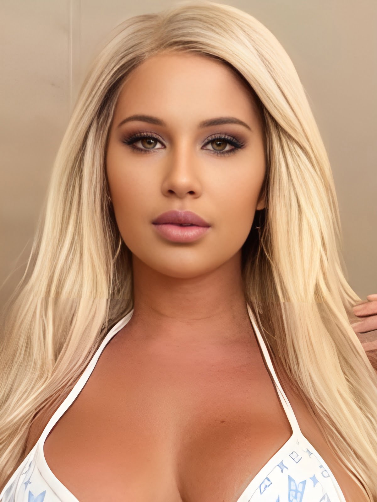 Stella Andrews (Model) Wiki, Height, Weight, Photos, Videos, Age, Boyfriend and More