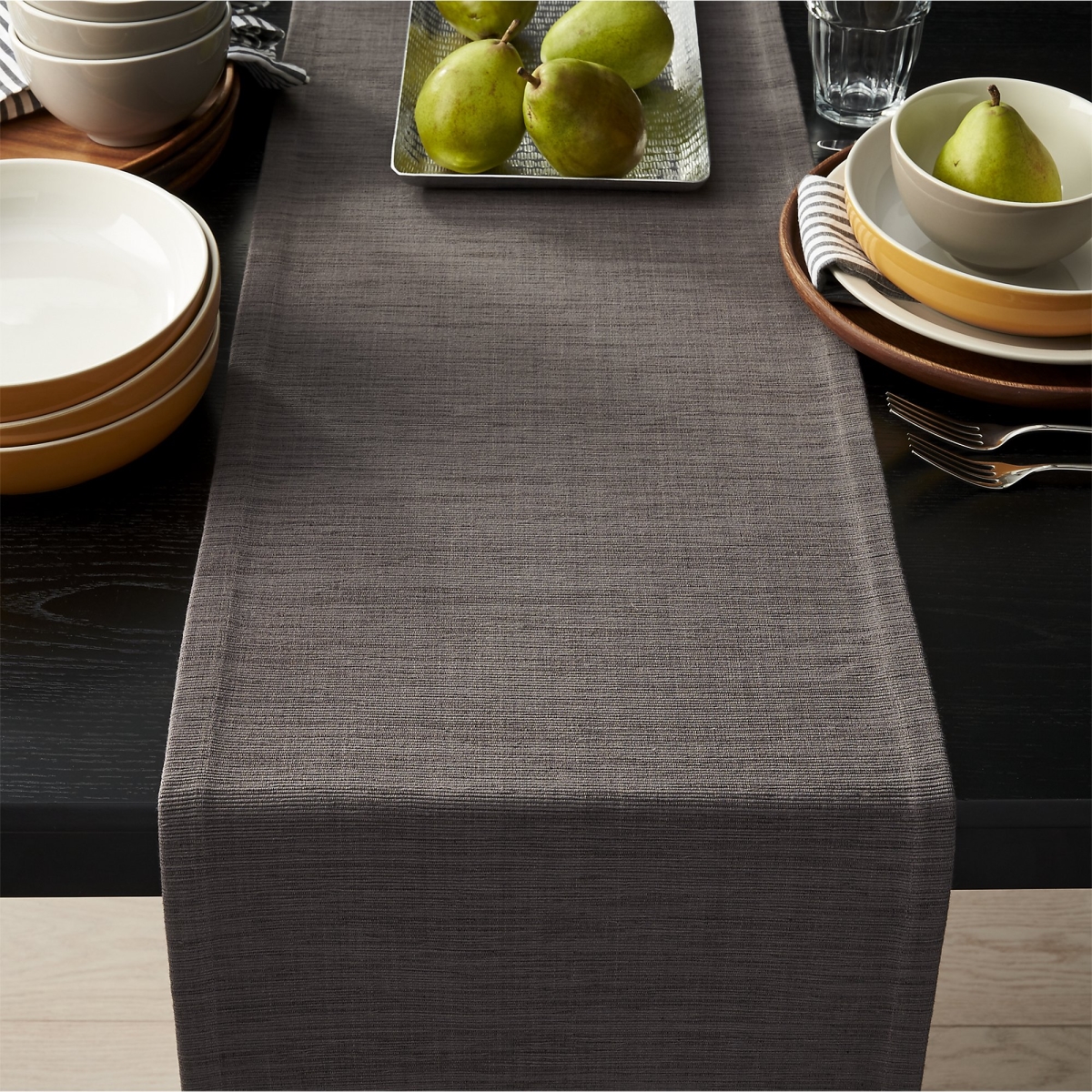 The Finest Table Runners for your Dining Table Modern Dining Tables