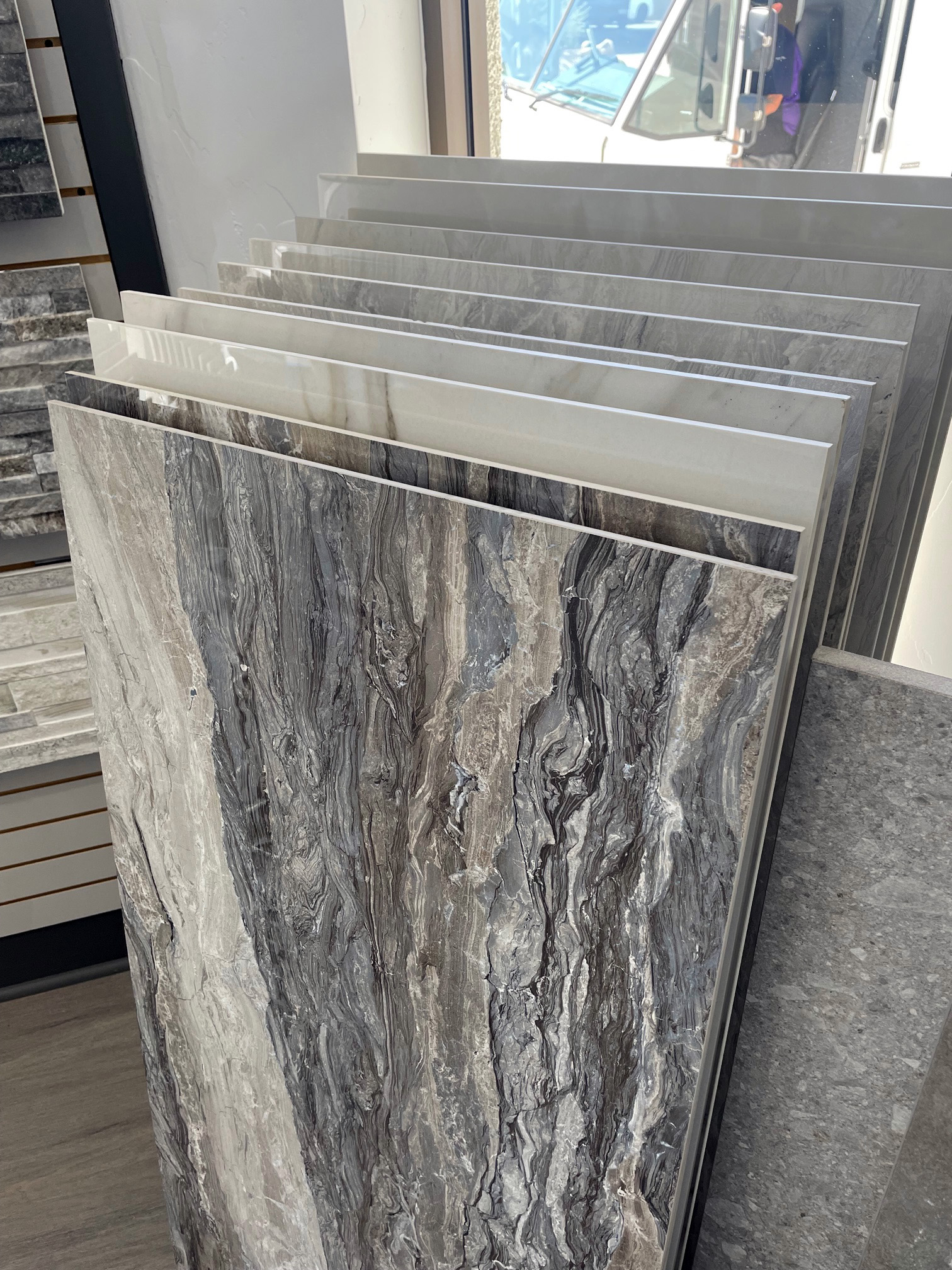 Modern Edge Stone & Tile