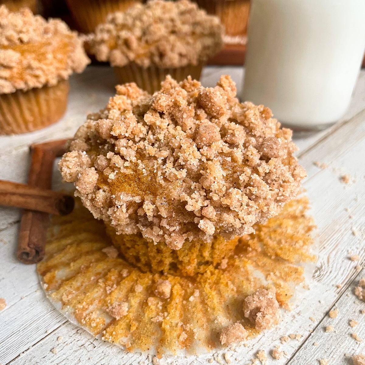 Pumpkin Muffins With Crumb Topping