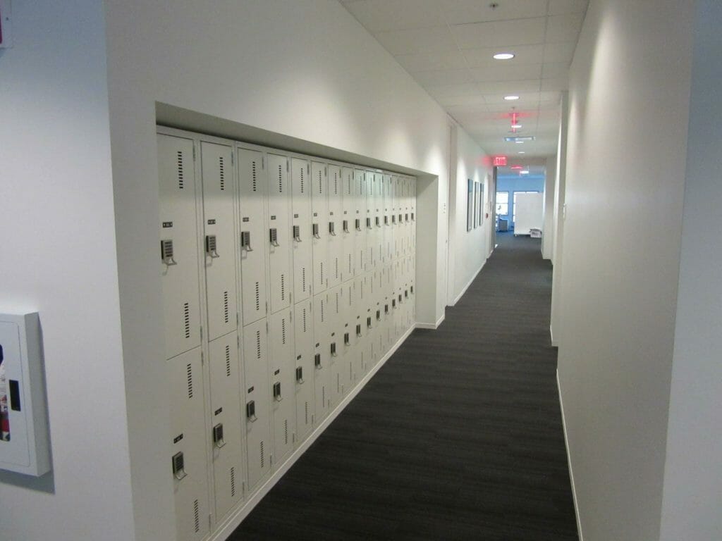 DayUse and TemporaryUse Lockers Modern Office Systems