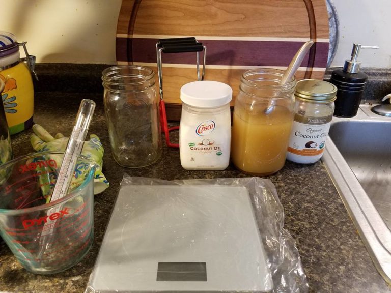 10 Simple Steps to Making Cold Processed Soap (+ 2 easy recipes