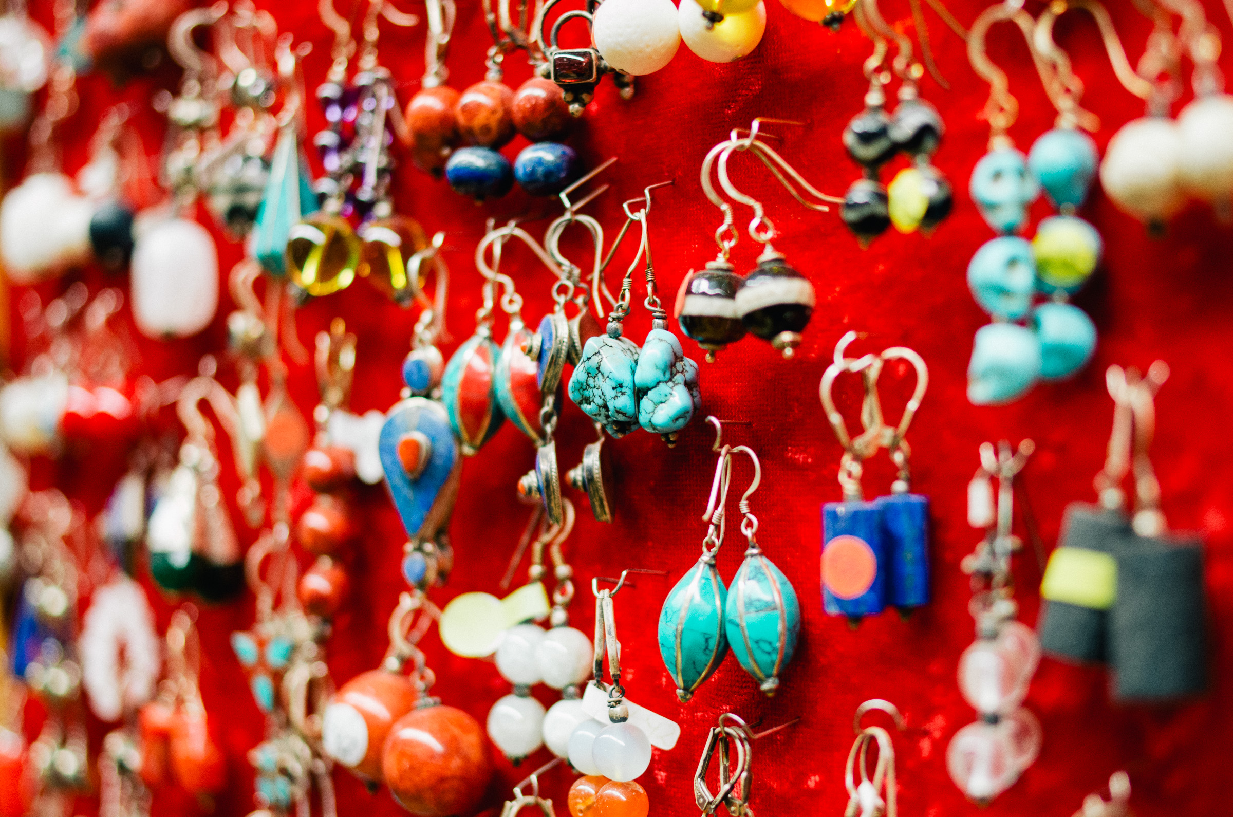Modern Tibet Shop Köln Asiatika, Statuen, Schmuck und Teppiche aus Tibet