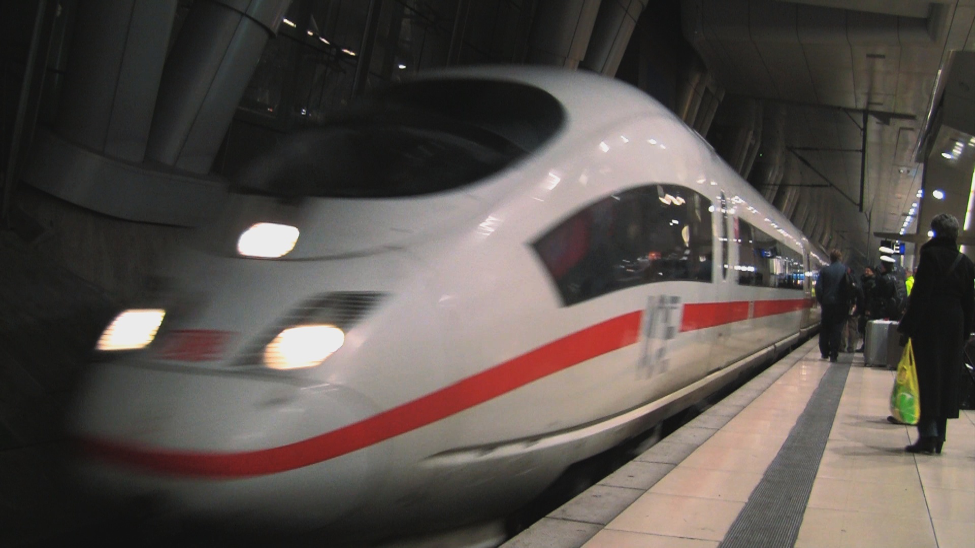 Video Deutsche Bahn ICE Train First Class Quiet Cab