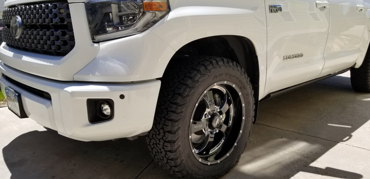 20x9.0 on 275/60 R20 Tire Size