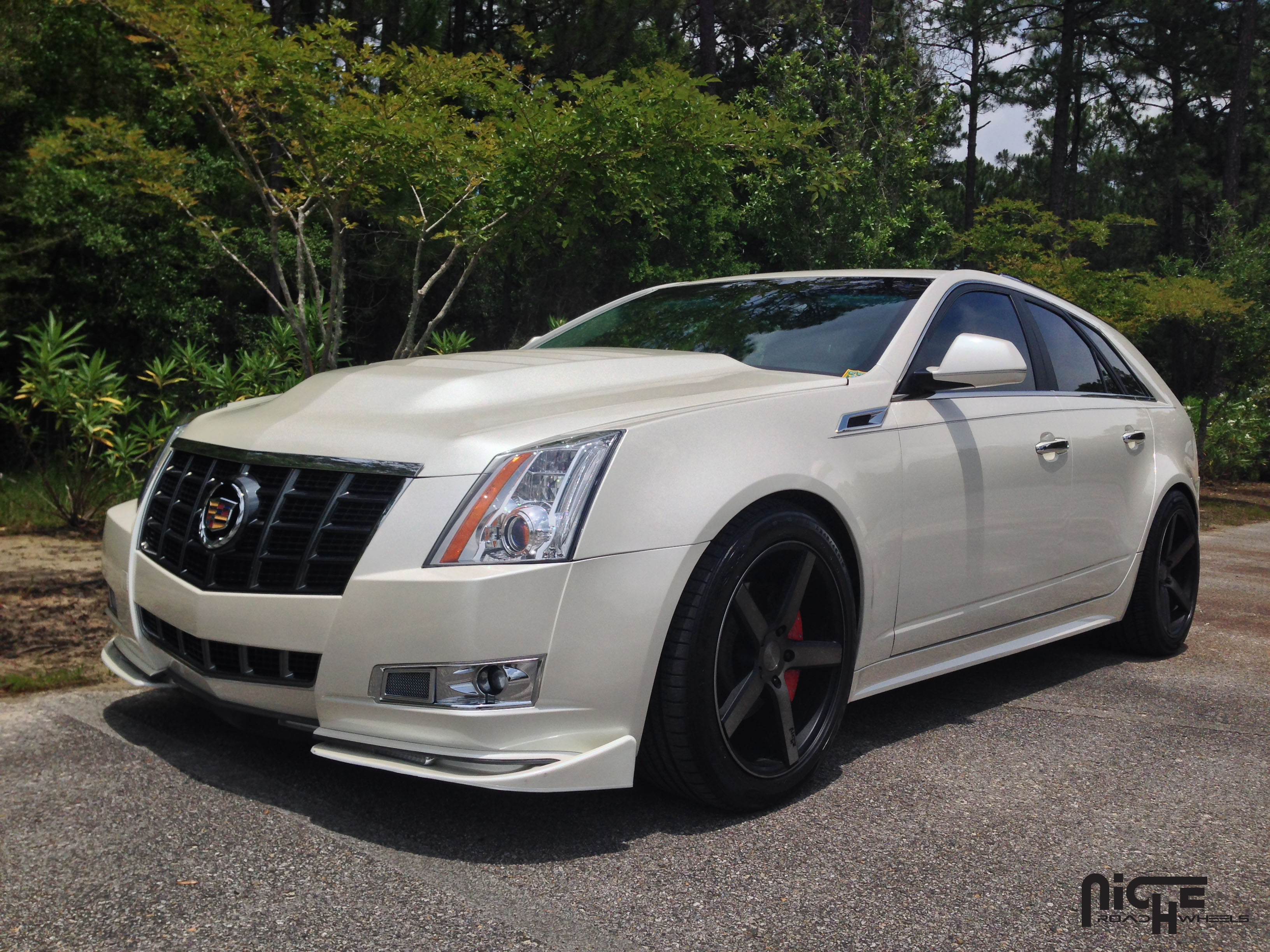 Cadillac CTS custom wheels Niche Milan M134 19x8.5, ET , tire size