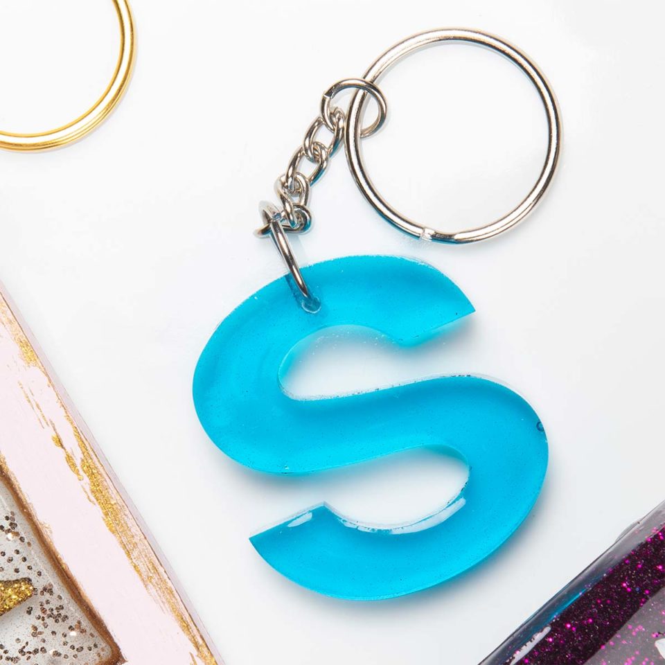 DIY Resin Keychains Make Great Handmade Gifts Mod Podge Rocks