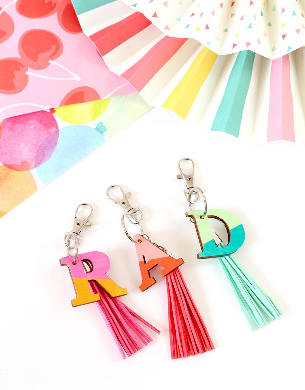 DIY Keychains 35+ Ideas to Gift or Sell Mod Podge Rocks