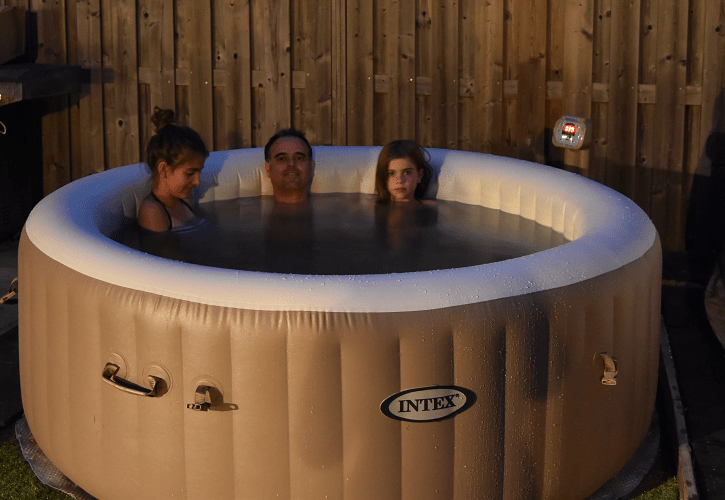 Review: Opblaasbare Spa Van Intex - Moeders.nu