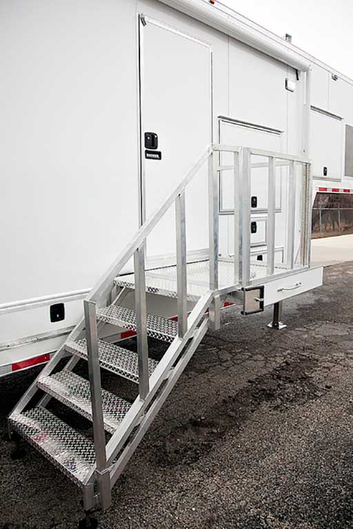 Trailer Options Door Accessories MO Great Dane / Total Trailers trailers