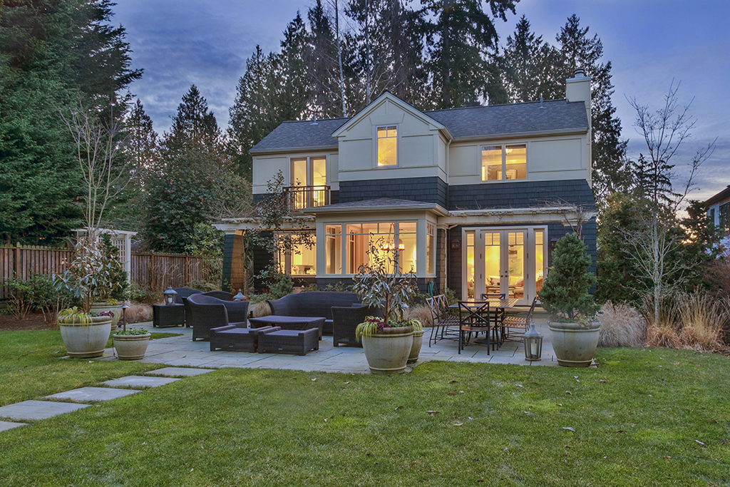 Moira Holley Presents 1