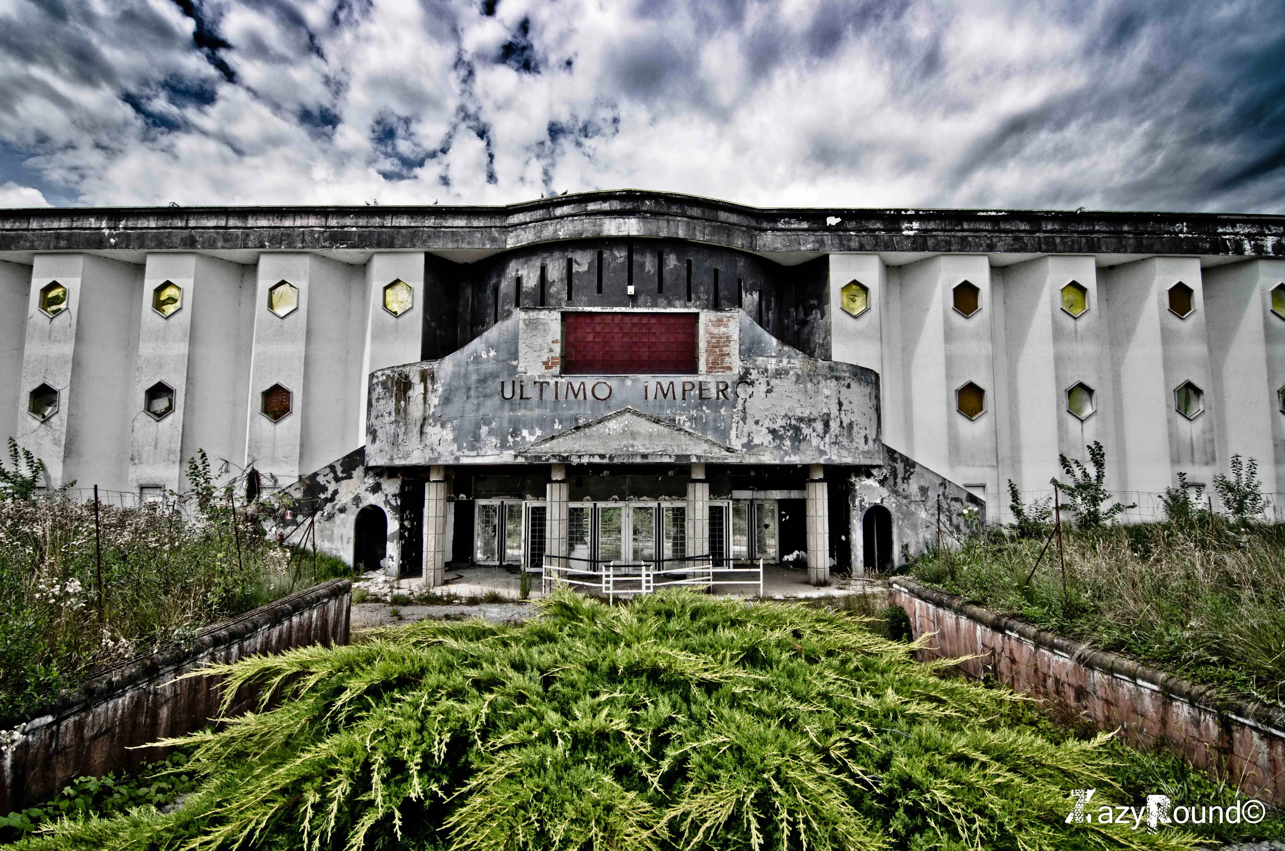 La caduta della discoteca Ultimo Impero in provincia di Torino Mole24