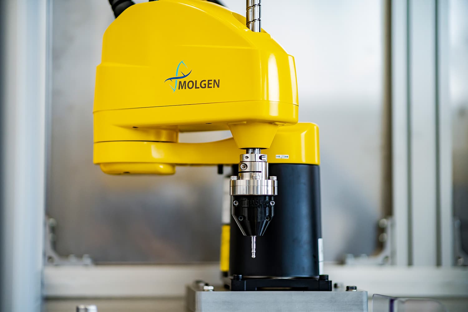 MolGen Showcases its Lab Automation Solutions at AACC in Chicago MolGen