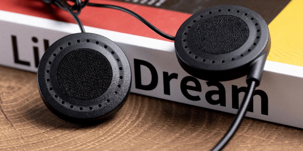 Half helmet Bluetooth headset: Best communication system for riders