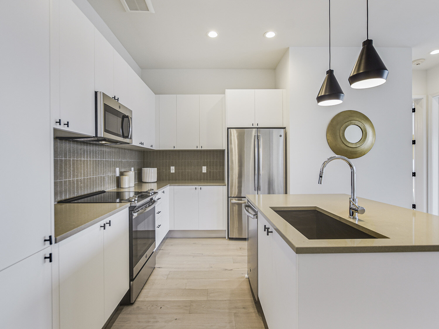 Tyndall at Robertson Hill Condominiums Momark Development