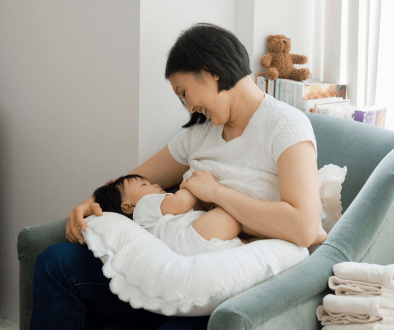 11 Best Breastfeeding Recliners and Chairs A Comprehensive Guide Mom